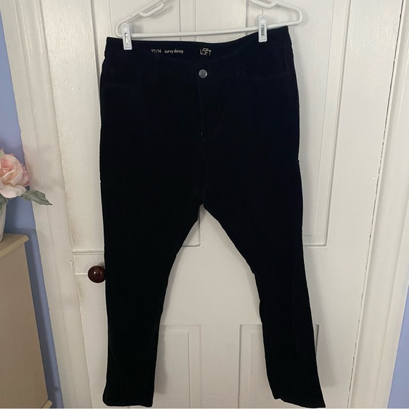 Loft Curvy Skinny Black Corduroy Pants - Picture 2 of 7